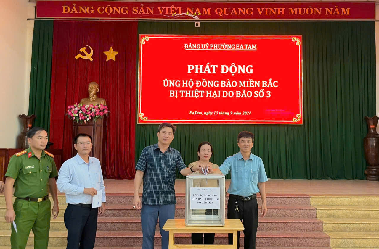 Đảng ủy phường EaTam phát động ủng hộ đồng bào bị thiệt hại do bão số 3 (Yagi) gây ra.